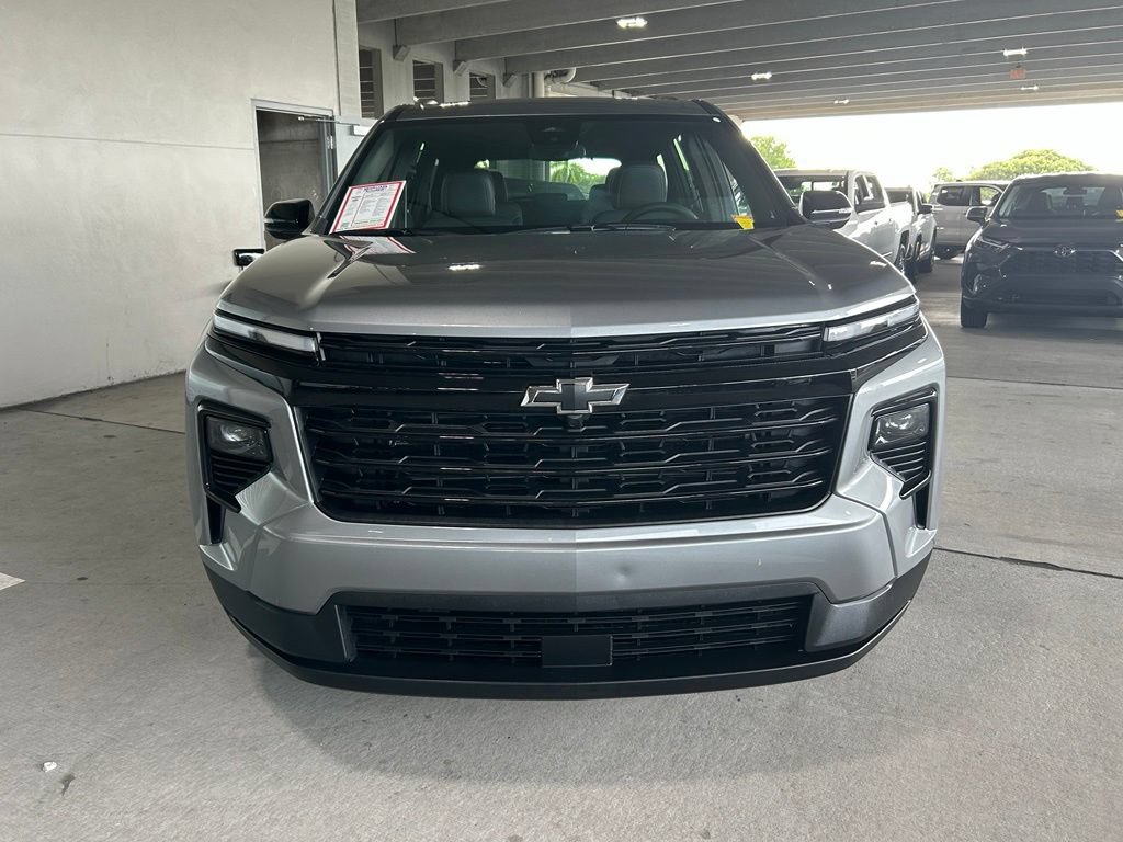 Used 2026 Chevrolet Traverse LT w/ Midnight/Sport Edition FWD image 8