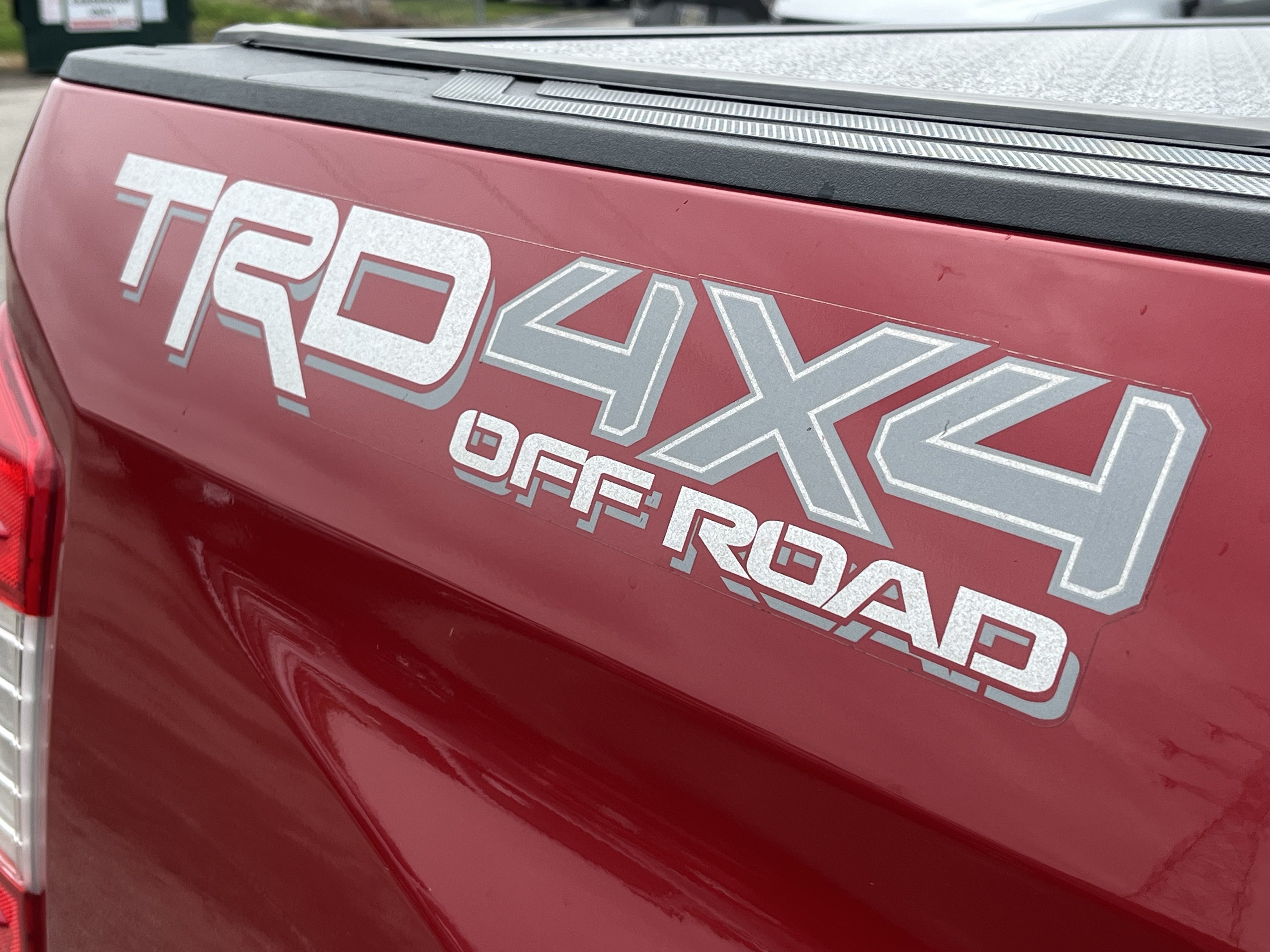 Used 2018 Toyota Tundra SR5 w/ TRD Off Road Package AWD/4WD image 12
