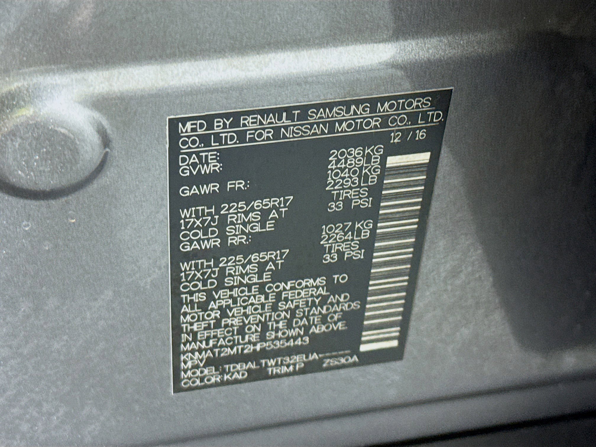 Used 2017 Nissan Rogue SV w/ SV Premium Package image 39