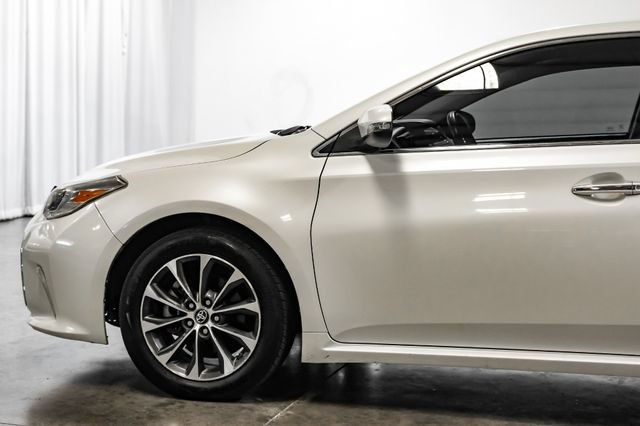 Used 2016 Toyota Avalon XLE FWD image 19