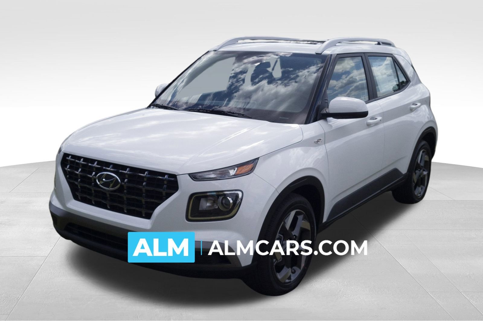 Certified 2025 Hyundai Venue SEL image 1