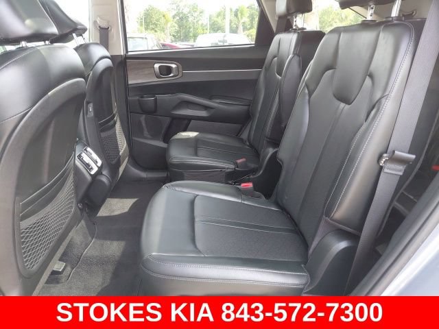 Used 2021 Kia Sorento EX w/ Panoramic Sunroof Package FWD image 26