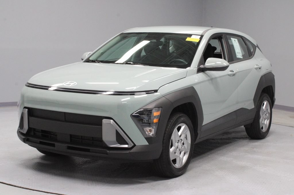 Used 2024 Hyundai Kona SE AWD/4WD image 6