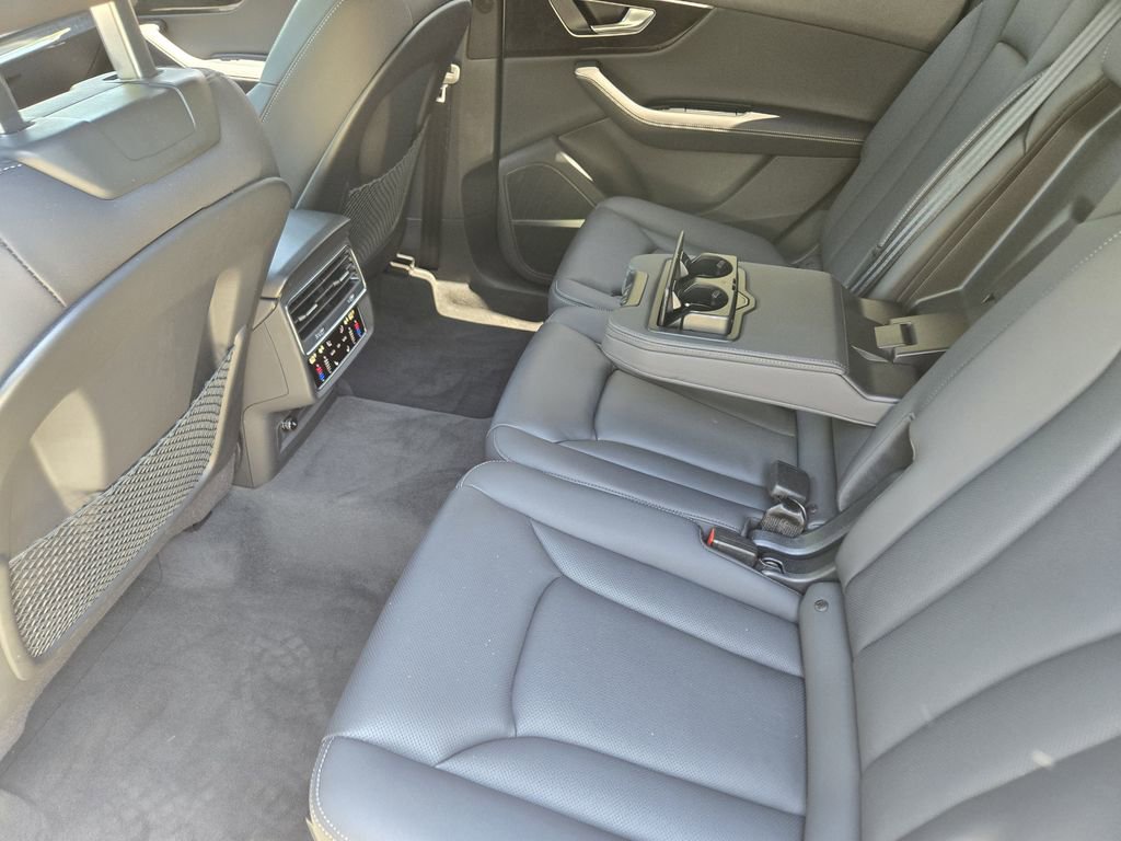Certified 2025 Audi Q7 3.0T Premium Plus w/ Premium Plus Package AWD/4WD image 40