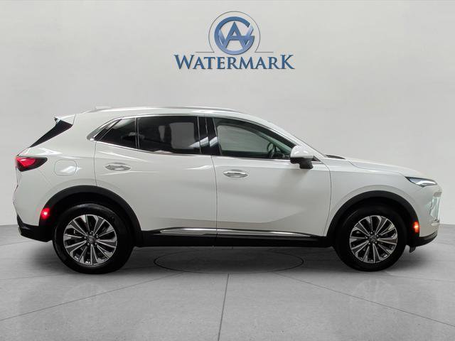 Used 2025 Buick Envision Preferred AWD/4WD image 6