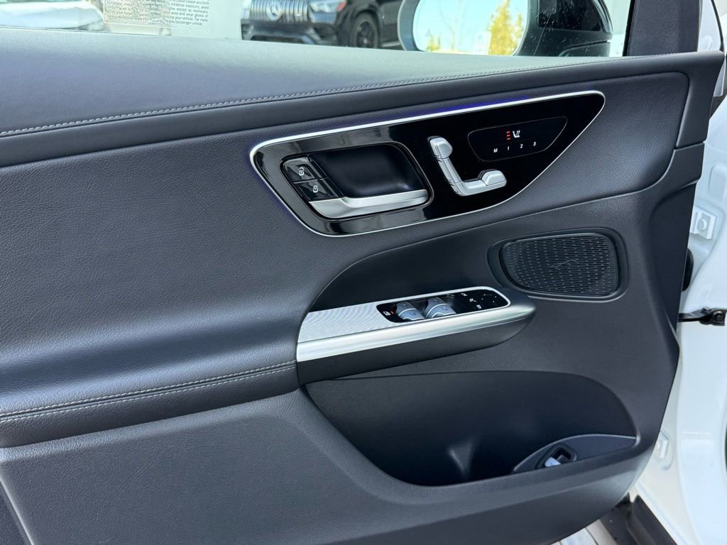 Certified 2025 Mercedes-Benz GLC 43 AMG 4MATIC image 20