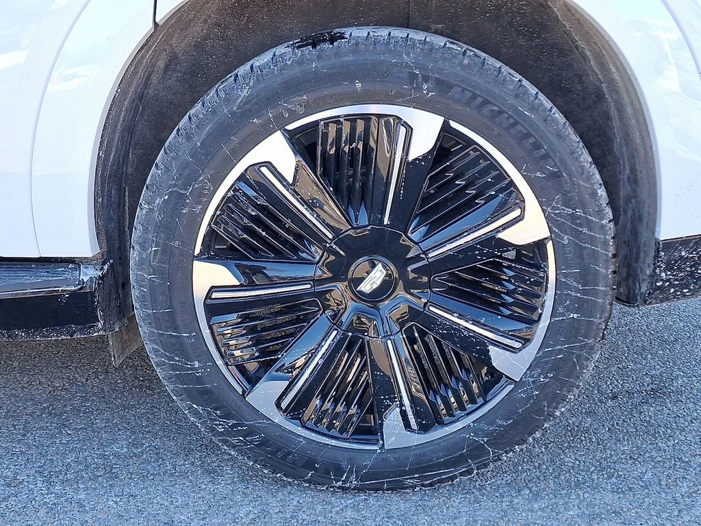 New 2025 Cadillac Escalade IQ Sport 2 w/ LPO, ONYX Package image 33