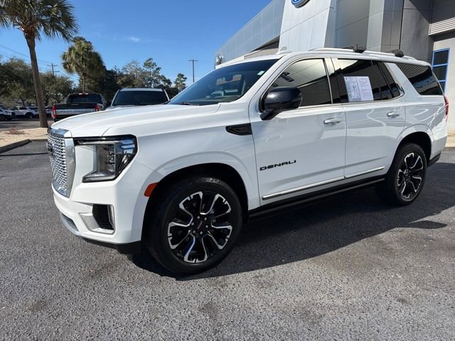 Used 2023 GMC Yukon Denali w/ Max Trailering Package image 4