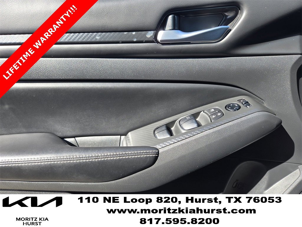 Used 2024 Nissan Altima 2.5 SV image 25