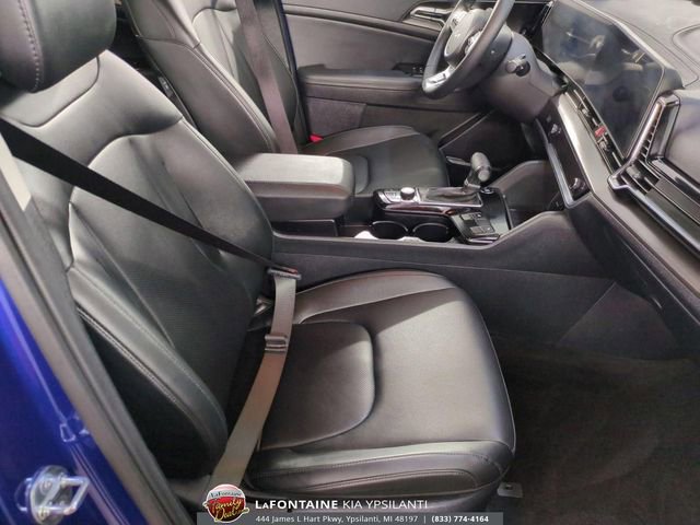 Certified 2025 Kia Sportage EX image 30