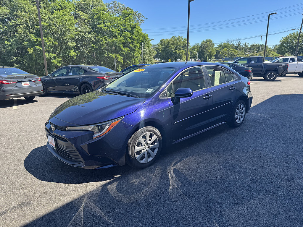 Certified 2023 Toyota Corolla LE w/ Carpet Mat Package (TMS) FWD image 2