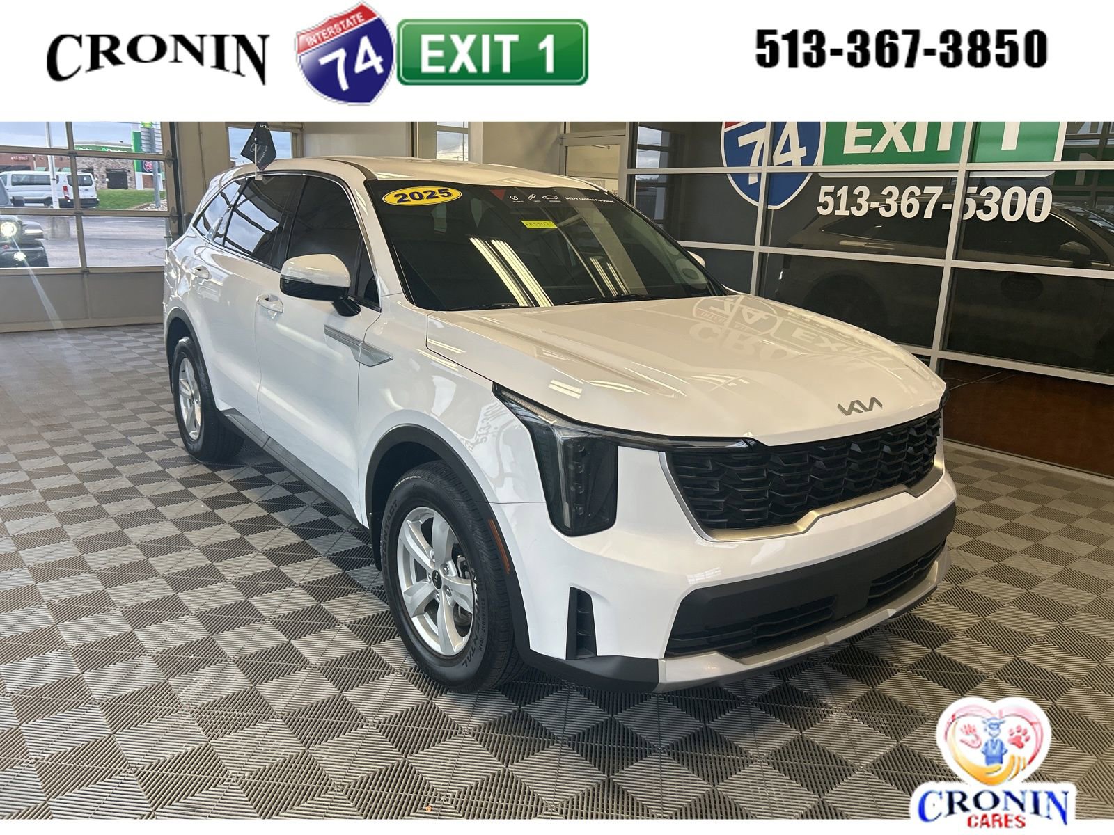 Used 2025 Kia Sorento LX image 1