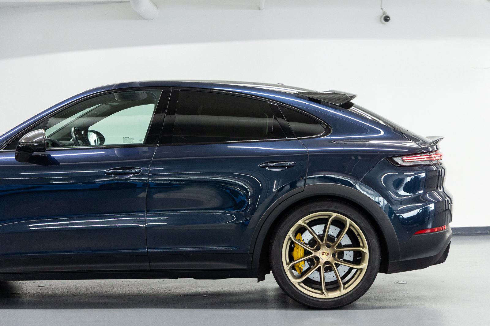 Used 2024 Porsche Cayenne Turbo GT AWD/4WD image 15