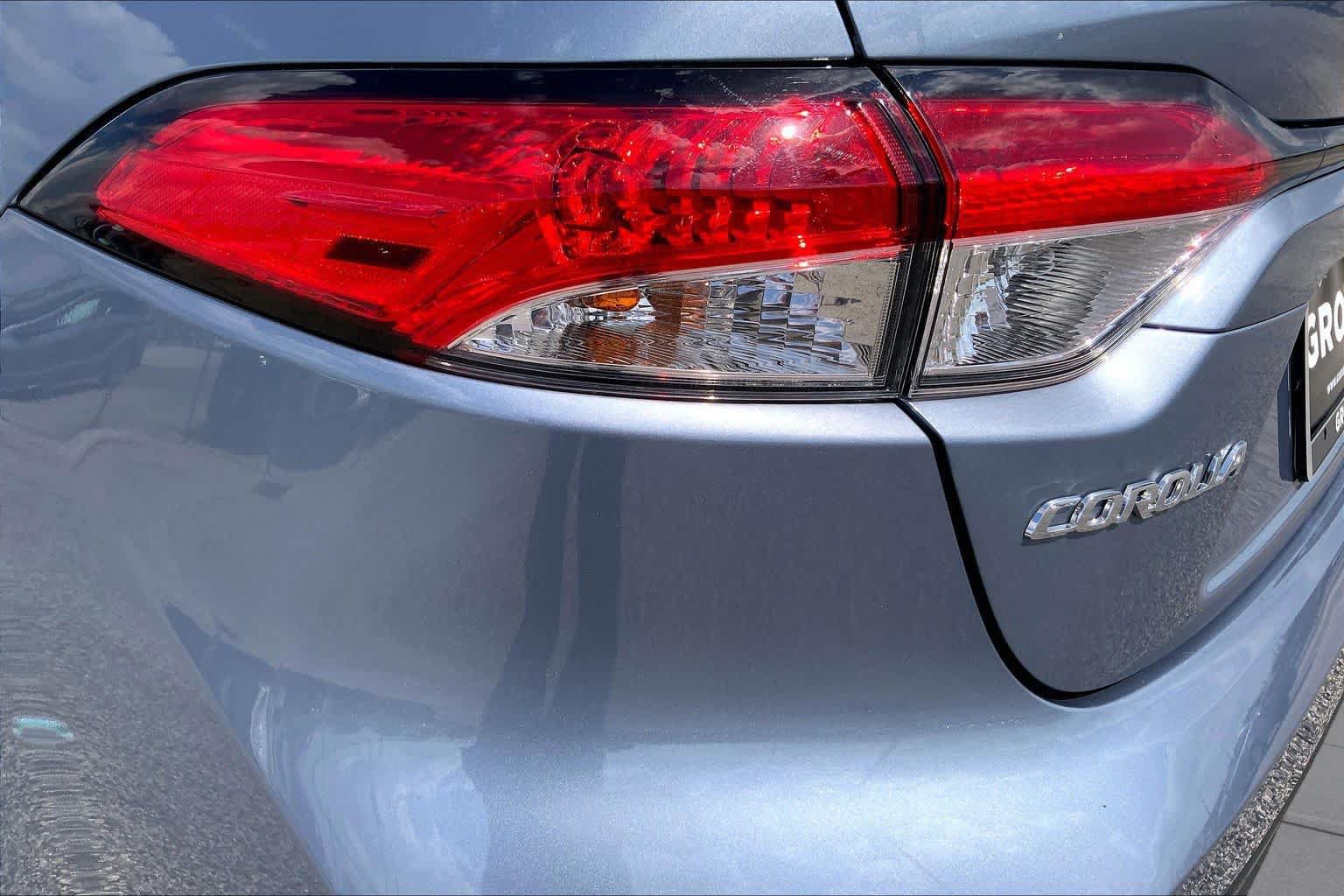 Used 2024 Toyota Corolla LE FWD image 28