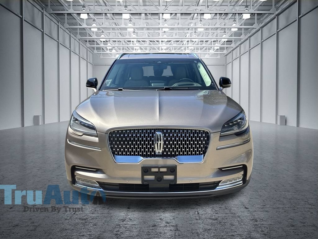 Used 2021 Lincoln Aviator Reserve w/ Equipment Group 201A AWD/4WD image 2