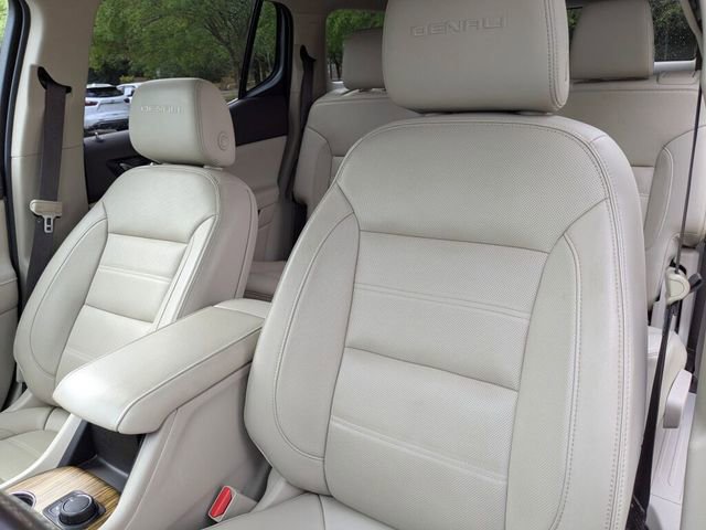 Used 2019 GMC Acadia Denali w/ Technology Package image 28