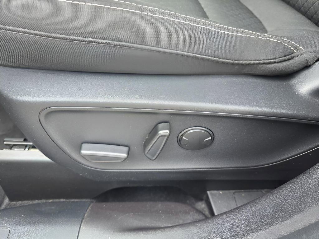 Used 2024 Ford Escape Active AWD/4WD image 23