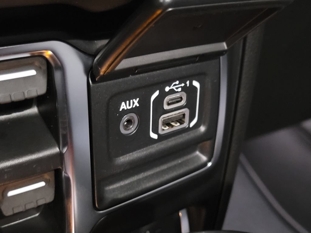 New 2026 Jeep Gladiator Rubicon AWD/4WD image 12