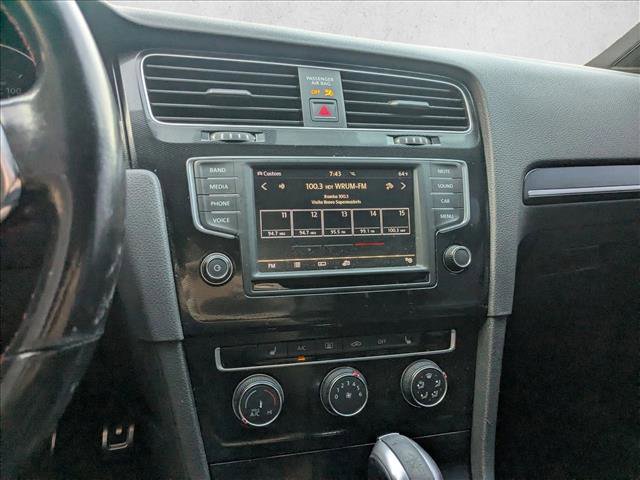 Used 2017 Volkswagen GTI Sport image 10