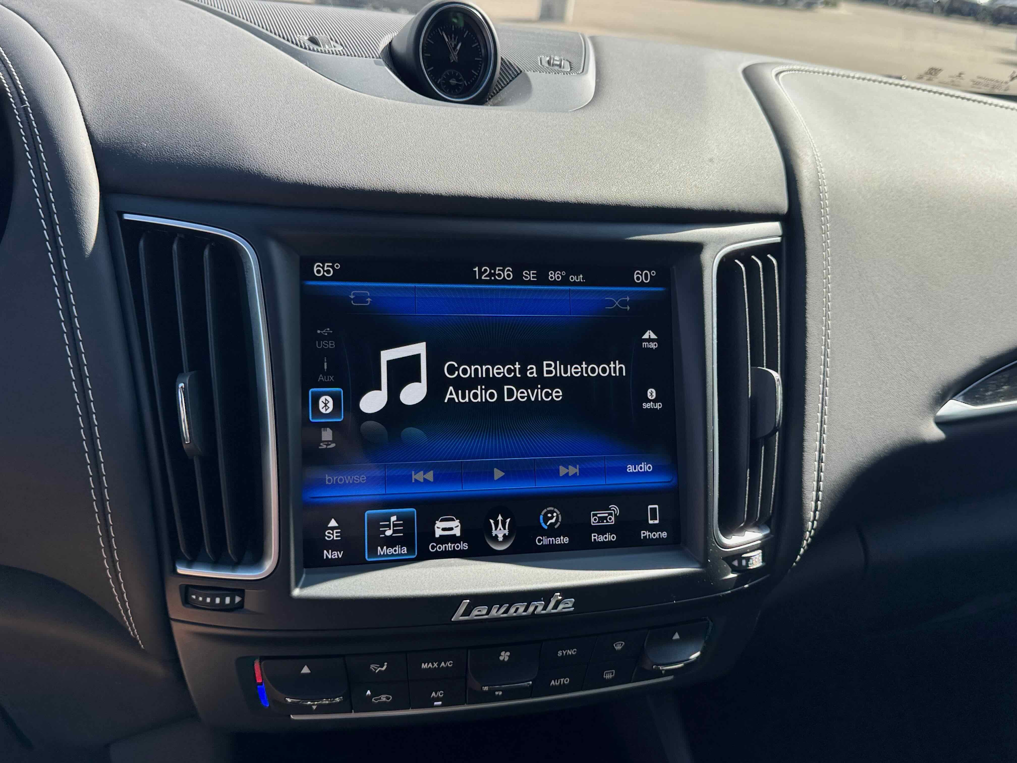 Used 2018 Maserati Levante GranLusso image 20