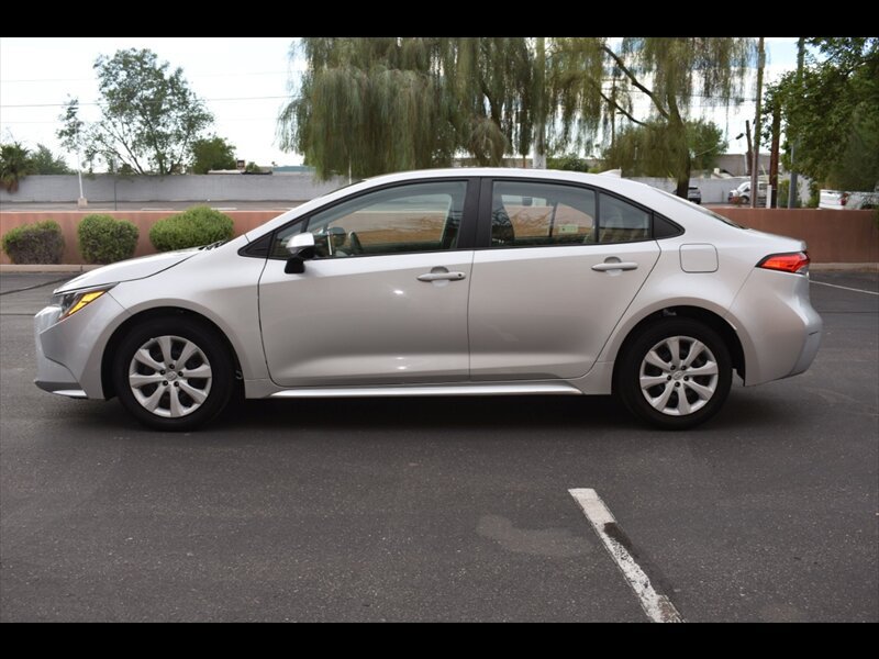 Used 2021 Toyota Corolla LE w/ Carpet Mat Package (TMS) FWD image 4