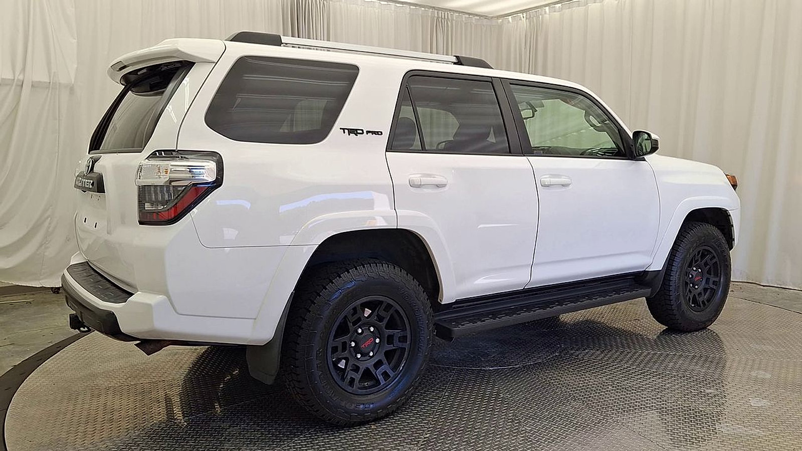 Certified 2016 Toyota 4Runner TRD Pro AWD/4WD image 6