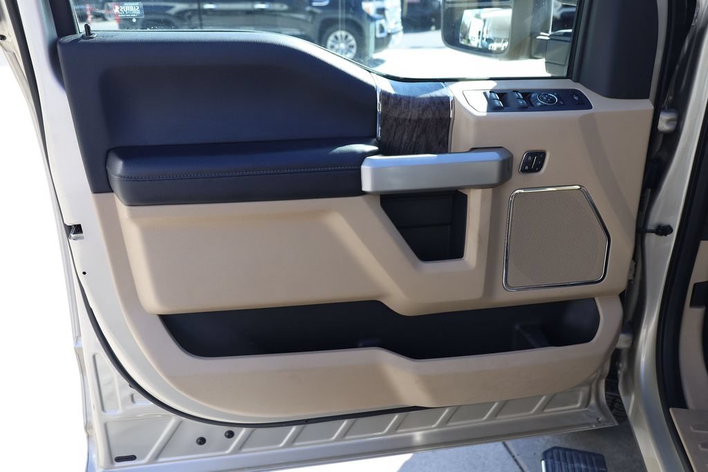 Used 2017 Ford F350 Lariat w/ Lariat Ultimate Package AWD/4WD image 10