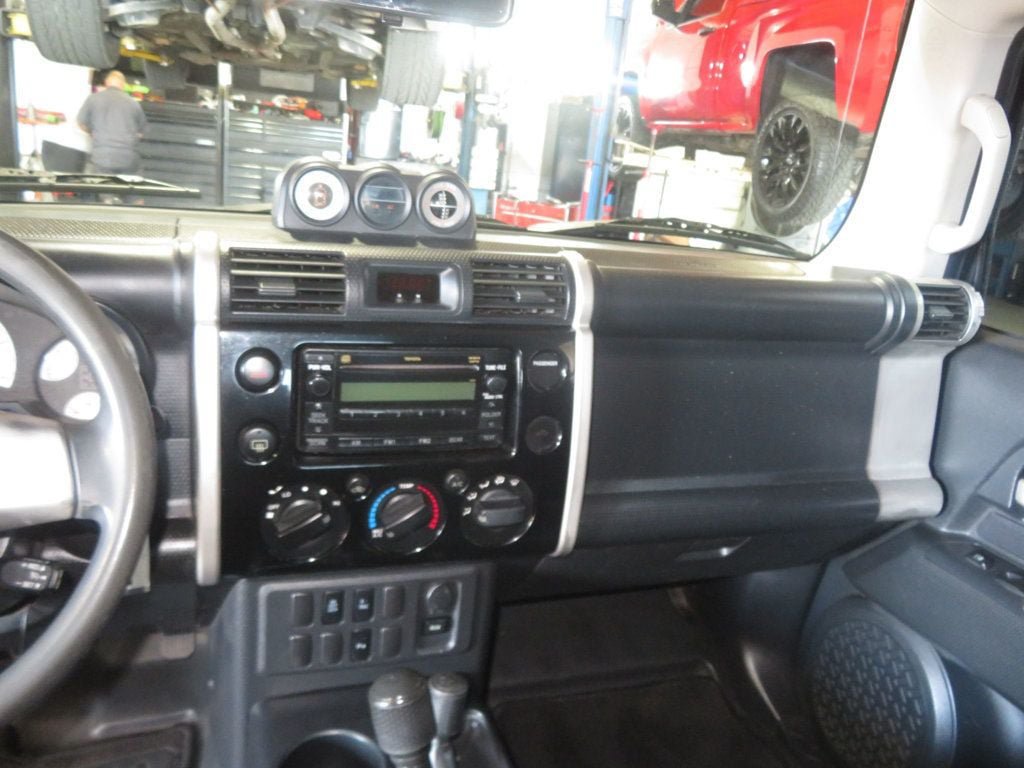 Used 2008 Toyota FJ Cruiser 4WD w/ Convenience Pkg image 30