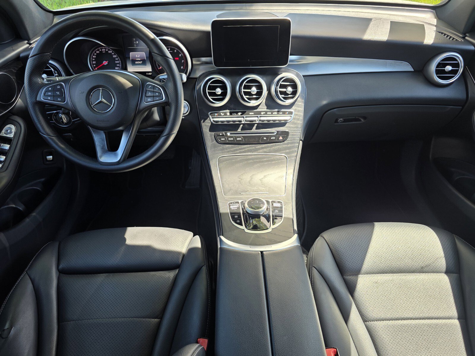 Used 2018 Mercedes-Benz GLC 300 image 4