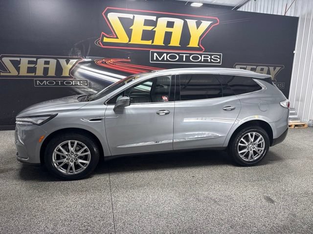 Used 2023 Buick Enclave Essence w/ Experience Buick Package AWD/4WD image 3