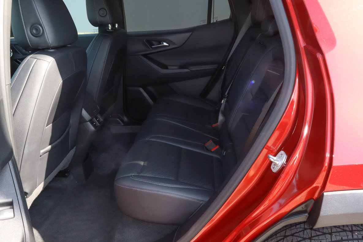 Used 2025 Chevrolet Equinox LT w/ Convenience Package II FWD image 8