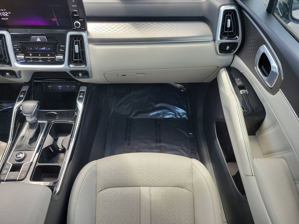 Used 2022 Kia Sorento SX FWD image 15