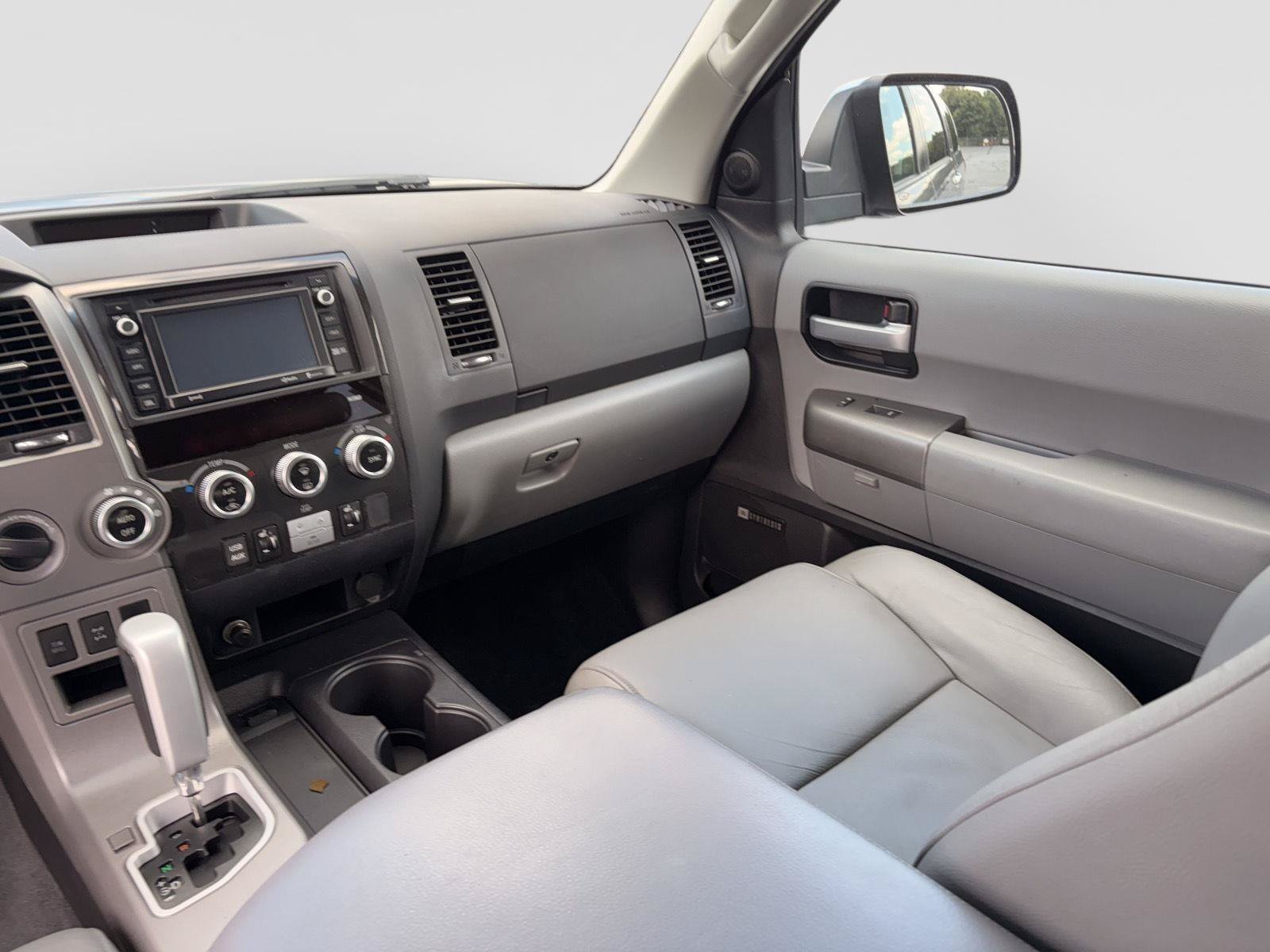 Used 2016 Toyota Sequoia Limited AWD/4WD image 17