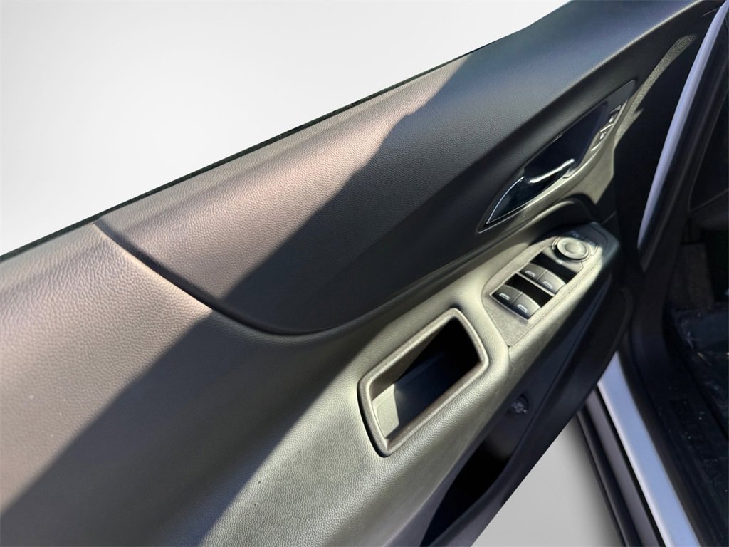 Used 2022 Chevrolet Equinox LT image 14