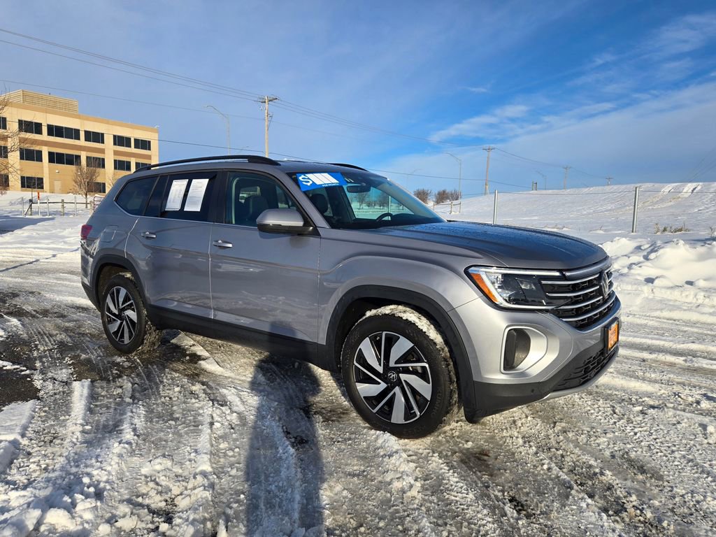 Used 2025 Volkswagen Atlas SE