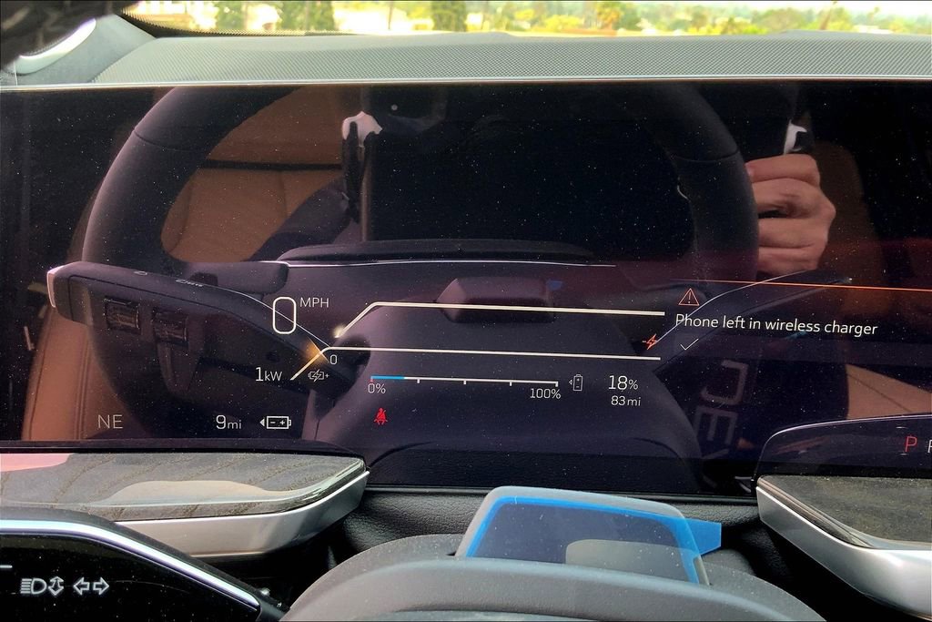 New 2025 Cadillac Escalade IQ Luxury 2 image 24