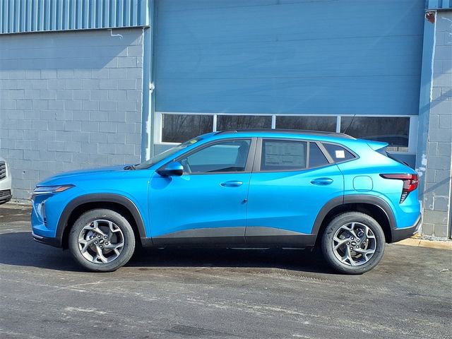 New 2026 Chevrolet Trax LT FWD image 2