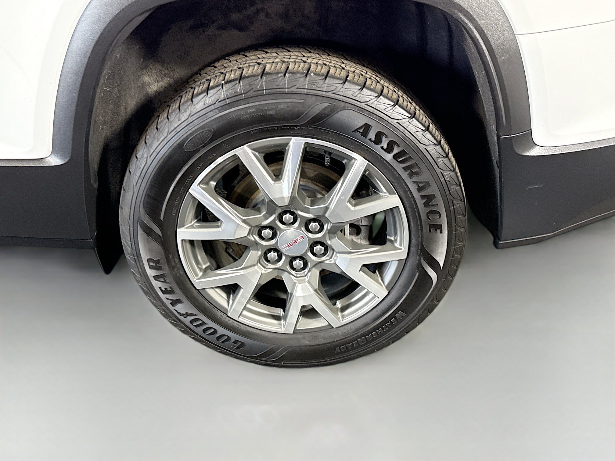 Used 2022 GMC Acadia SLE FWD image 37