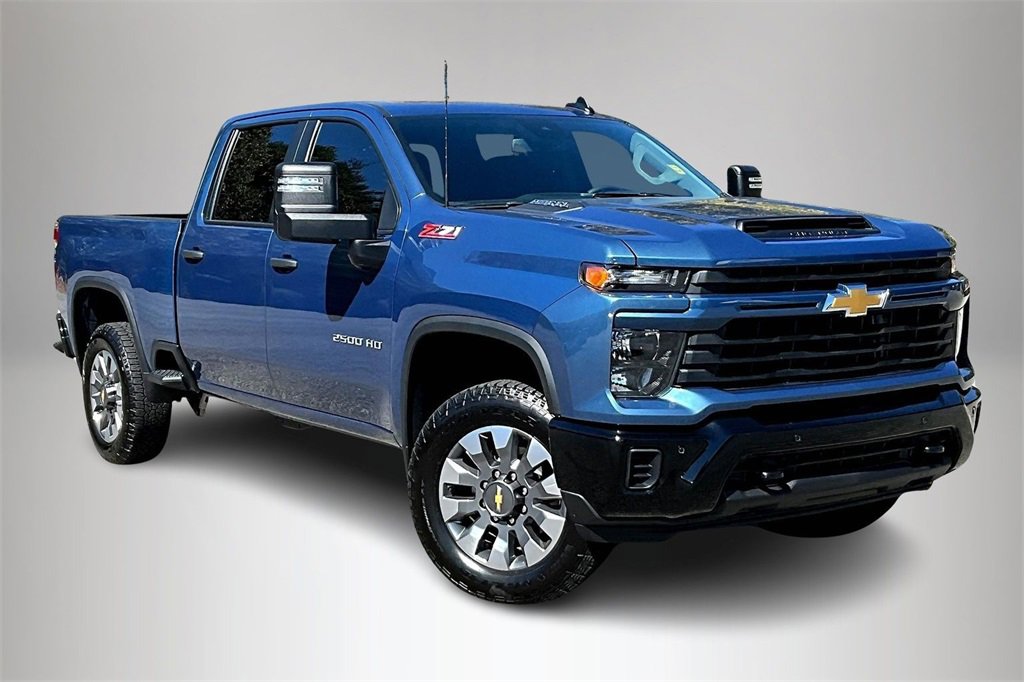 Used 2025 Chevrolet Silverado 2500 Custom w/ Custom Convenience Package