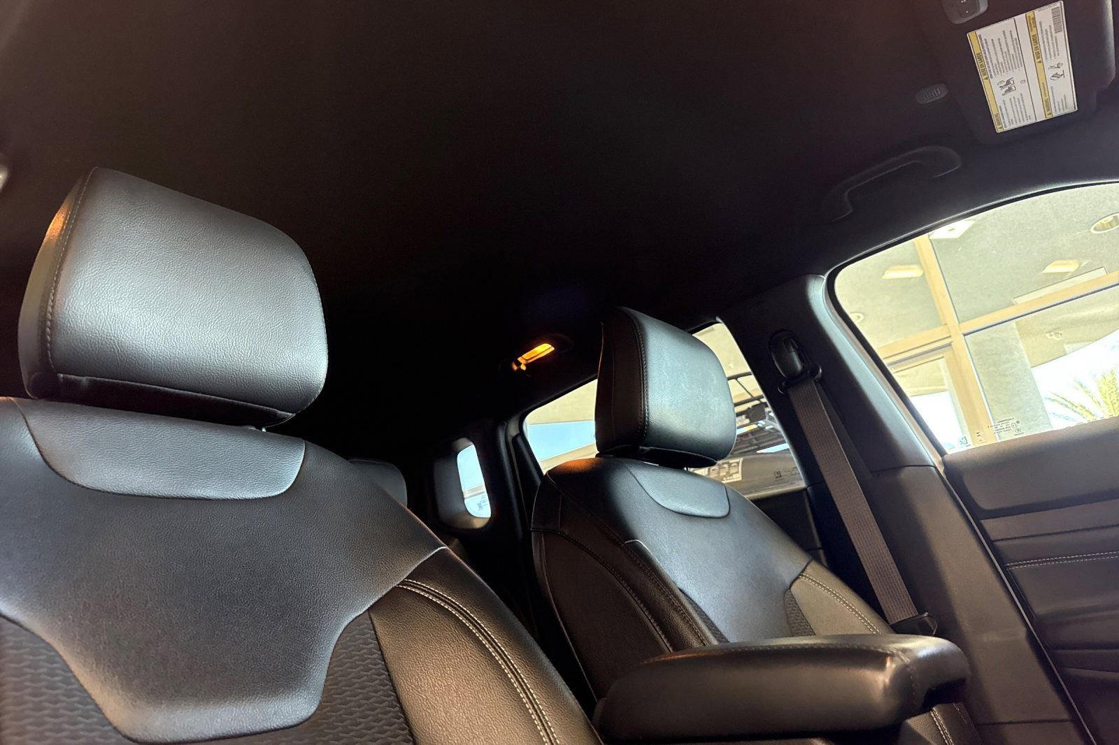 Used 2023 Jeep Compass Altitude w/ Convenience Group image 16