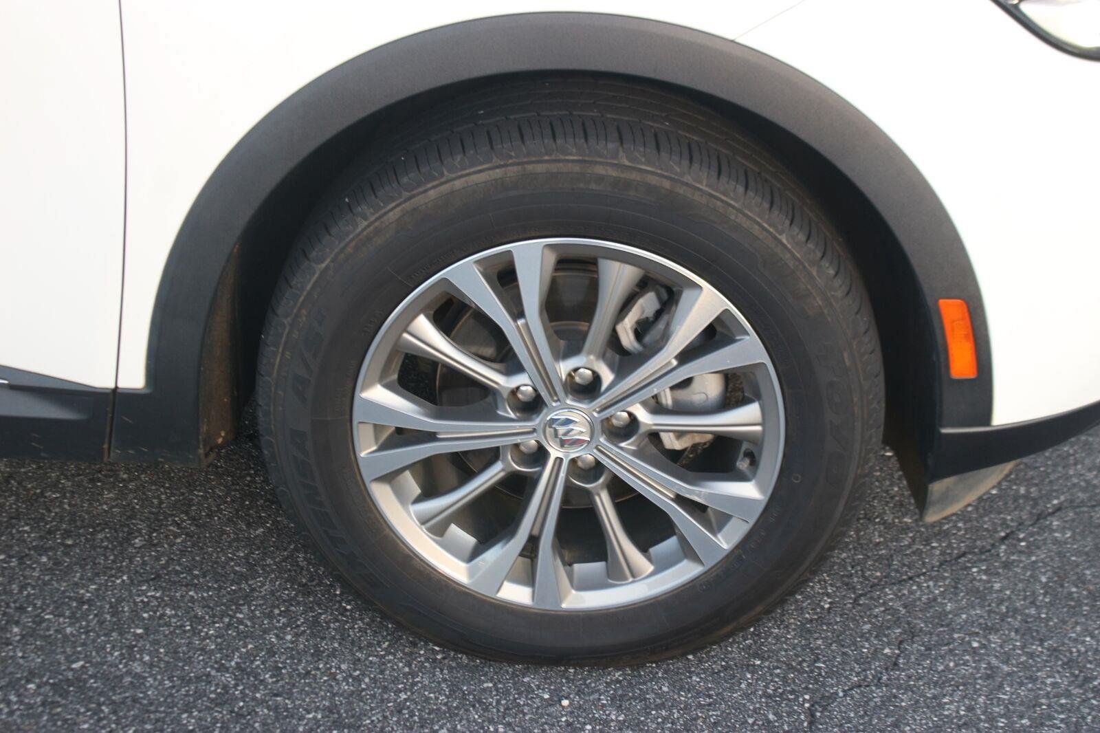 Used 2022 Buick Envision Preferred w/ Safety Package FWD image 32