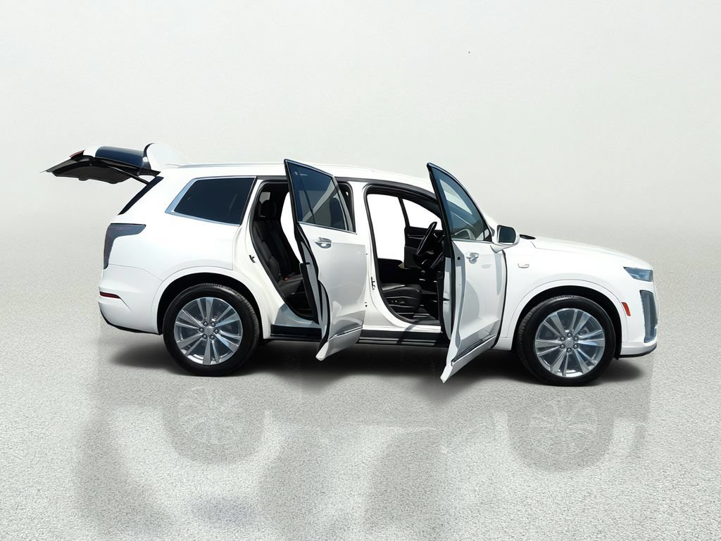 Used 2020 Cadillac XT6 Premium Luxury FWD image 16