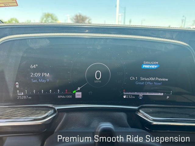 Used 2023 Cadillac Escalade Premium Luxury AWD/4WD image 35