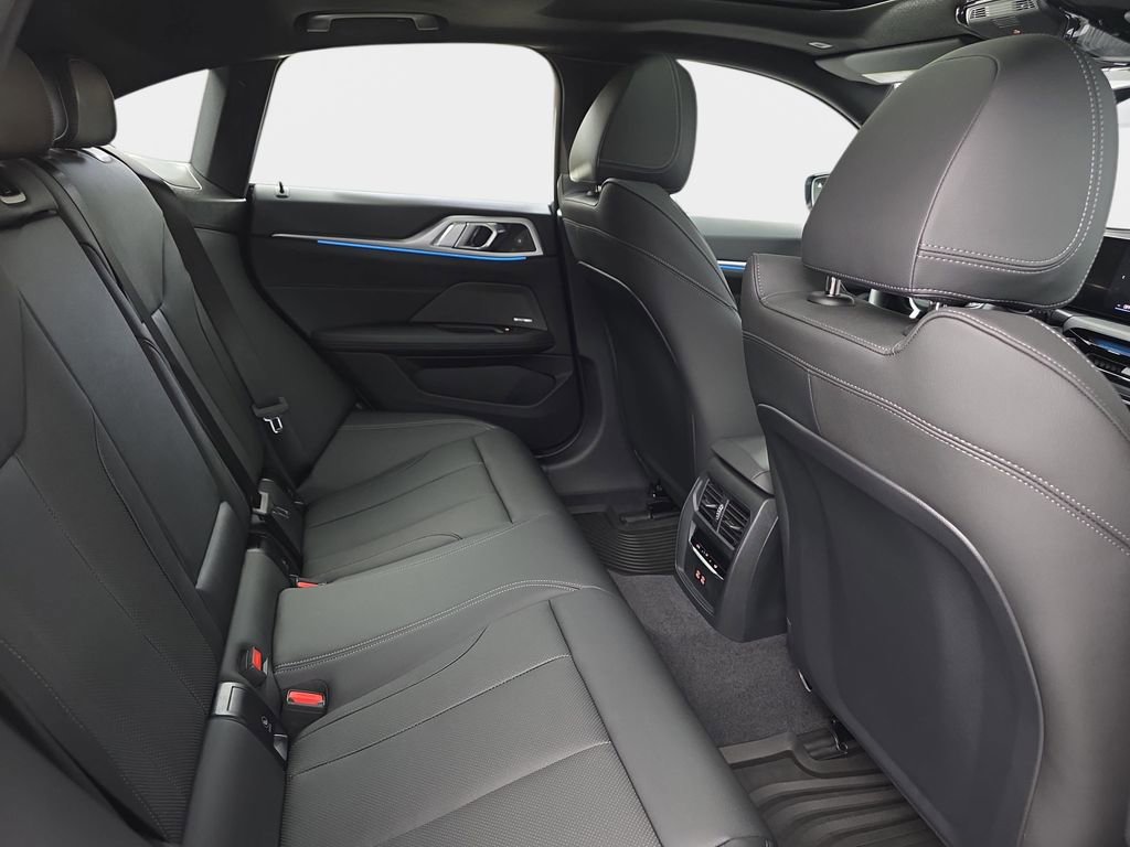 New 2026 BMW i4 xDrive40i w/ M Sport Package image 11
