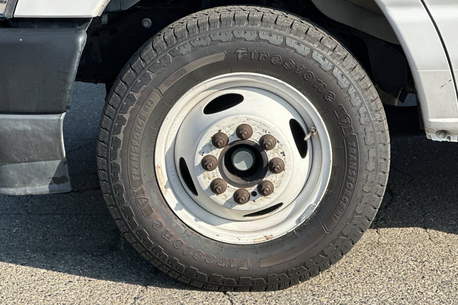 Used 2022 Ford E-350 and Econoline 350 Super Duty RWD image 23