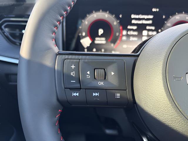 New 2026 Nissan Kicks SR w/ SR Premium Package AWD/4WD image 15