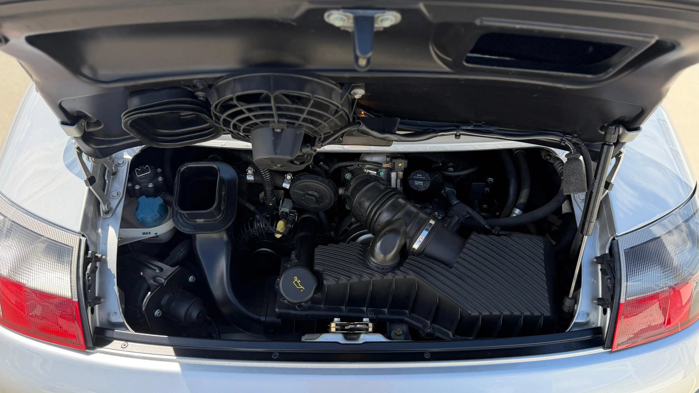 Used 2002 Porsche 911 GT3 RS image 29