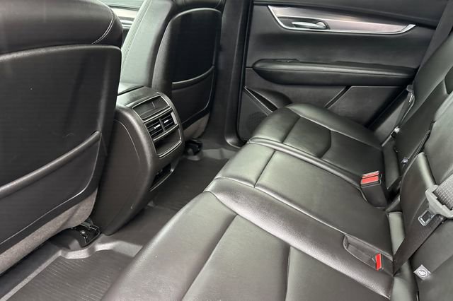 Certified 2023 Cadillac XT5 Luxury w/ LPO, Floor Liner Package image 12