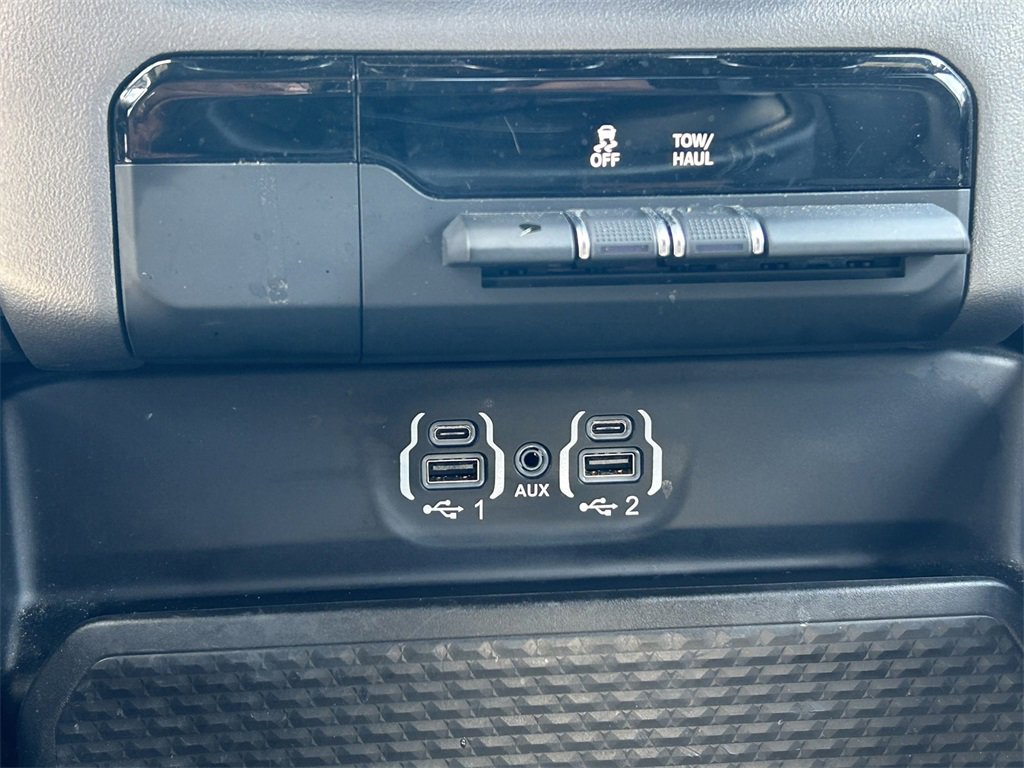 Used 2024 RAM 1500 Laramie image 27