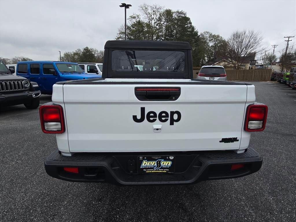 New 2026 Jeep Gladiator Sport image 14